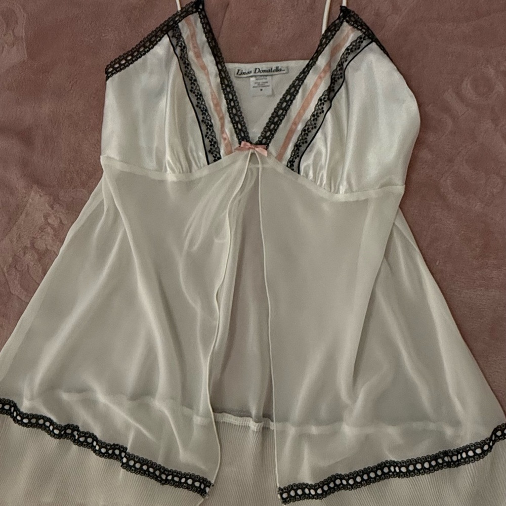 Linea Donatella Ivory Chemise with Black Lace and Pink Bow